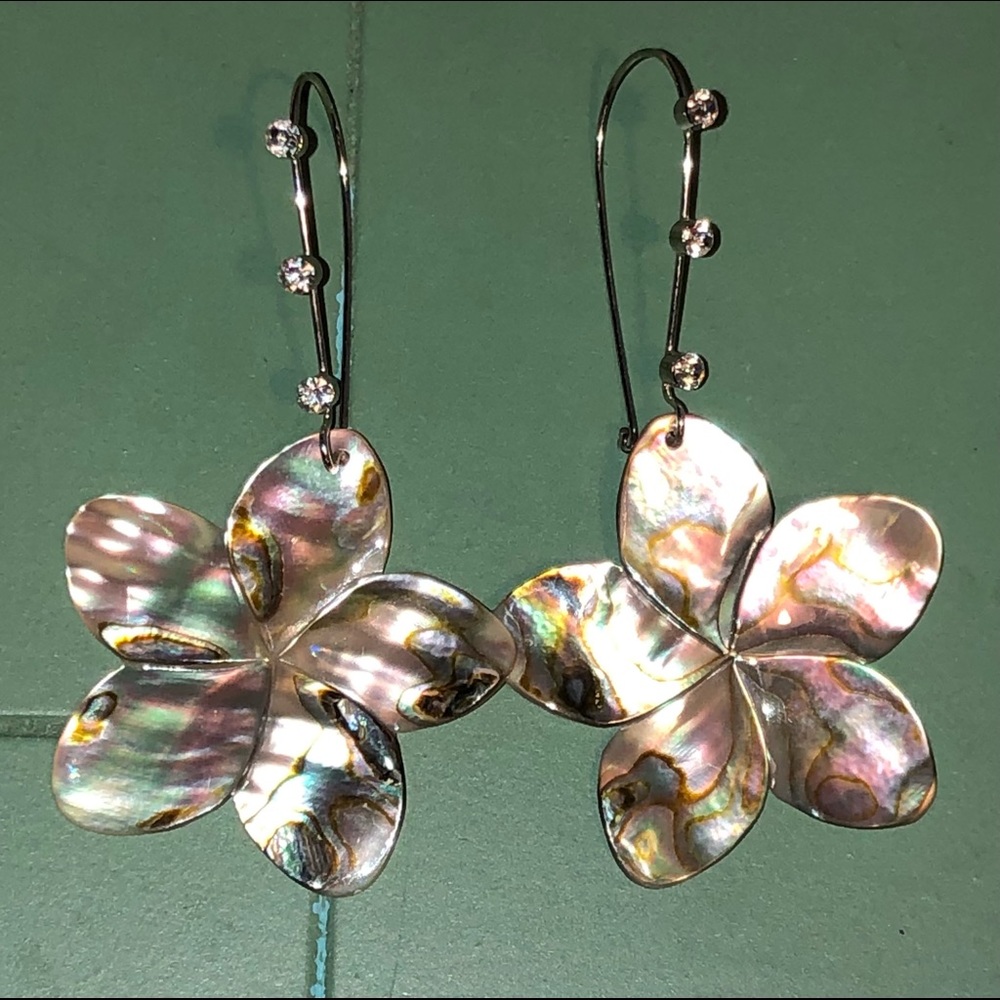 Abalone Flower Earrings NWT